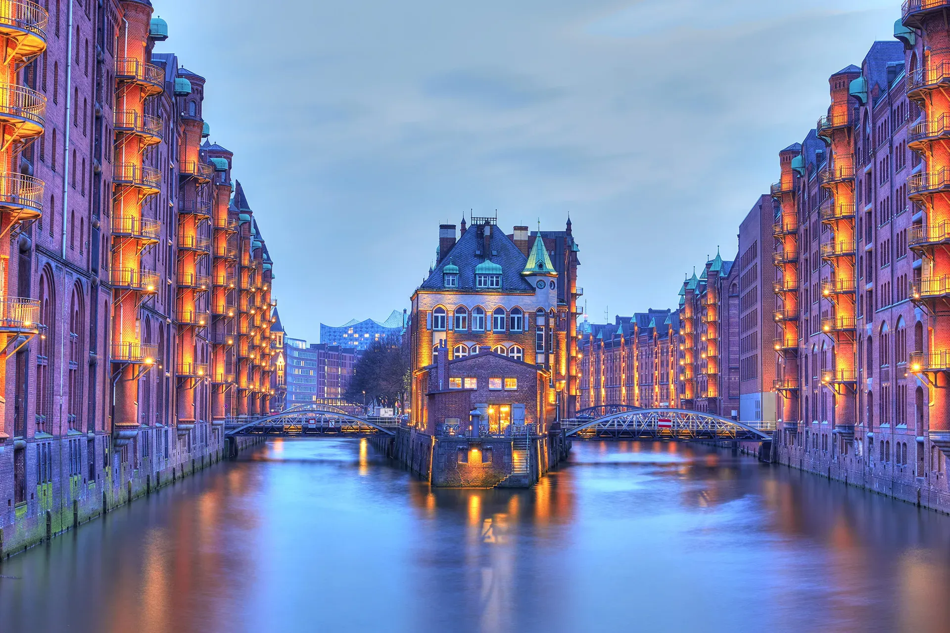 Best attractions in hamburg photos - Travelidaz.com